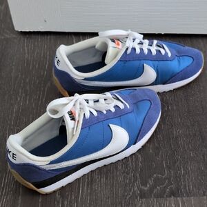 Nike Pacific Women's Sneakers